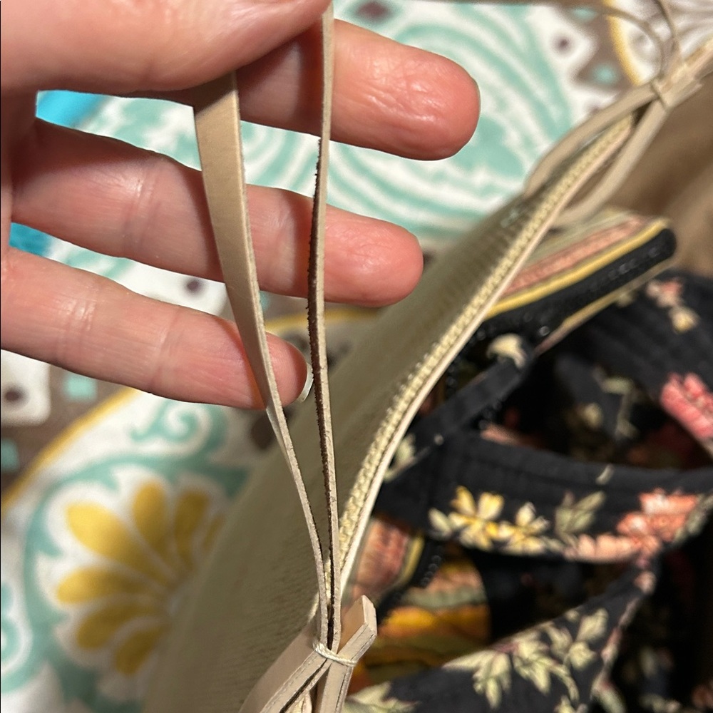 Burberry Tan Tote Bag - Picture 9 of 10
